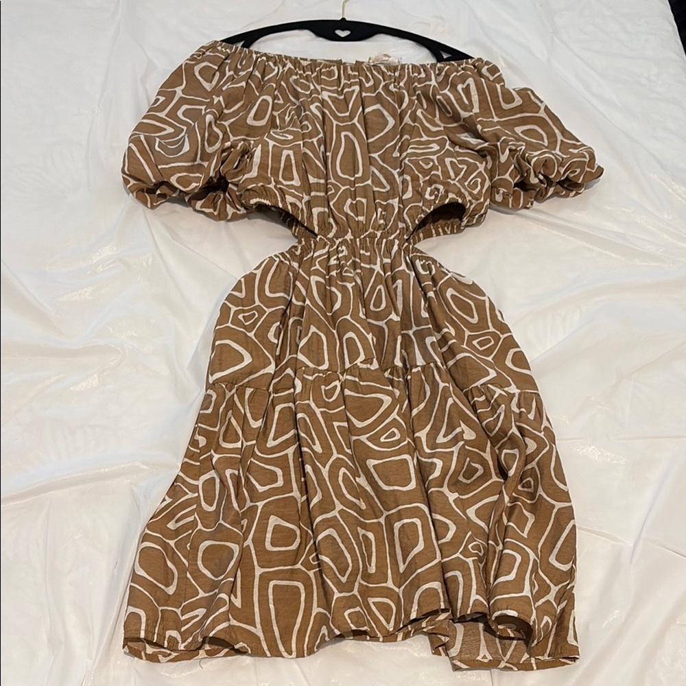 Blu Pepper Tan and White Patterned Dress worn on or off the shoulder